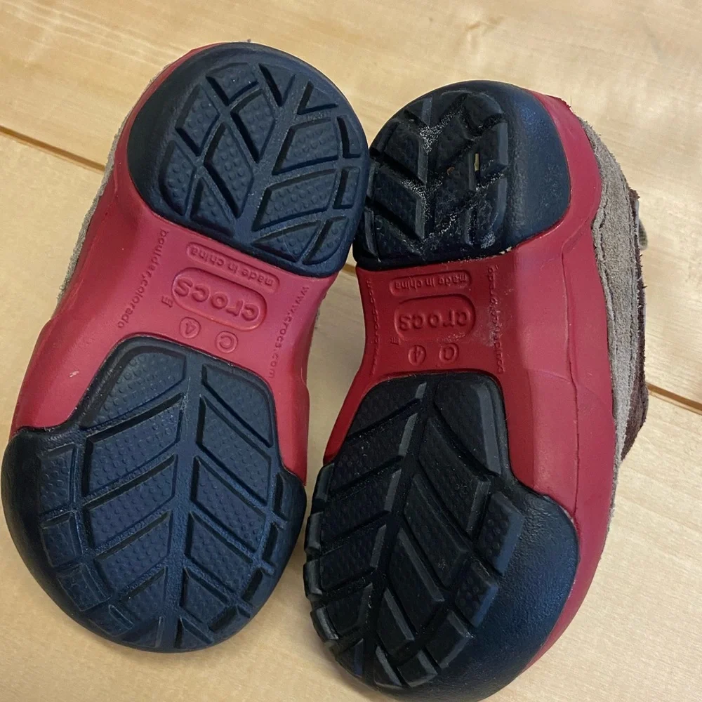 Crocs Kids Brown Red Suede Slip On Shoes Toddler Size 4‎